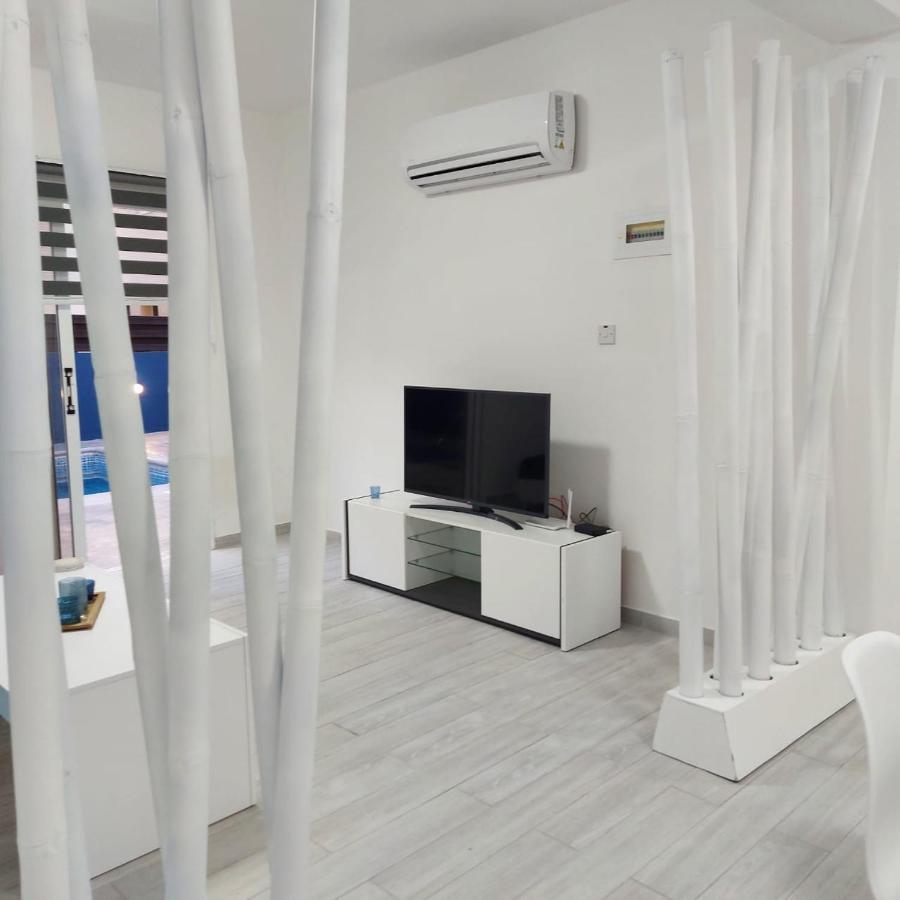 Stylish Villa Paralimni Exterior foto